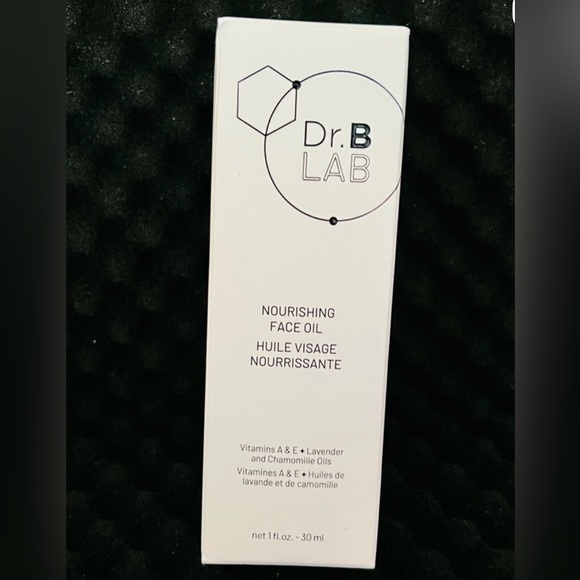 NIB Dr. B Lab Nourishing Face Oil w/ Vitamins A & E- Lavender @ Chamomille Oils